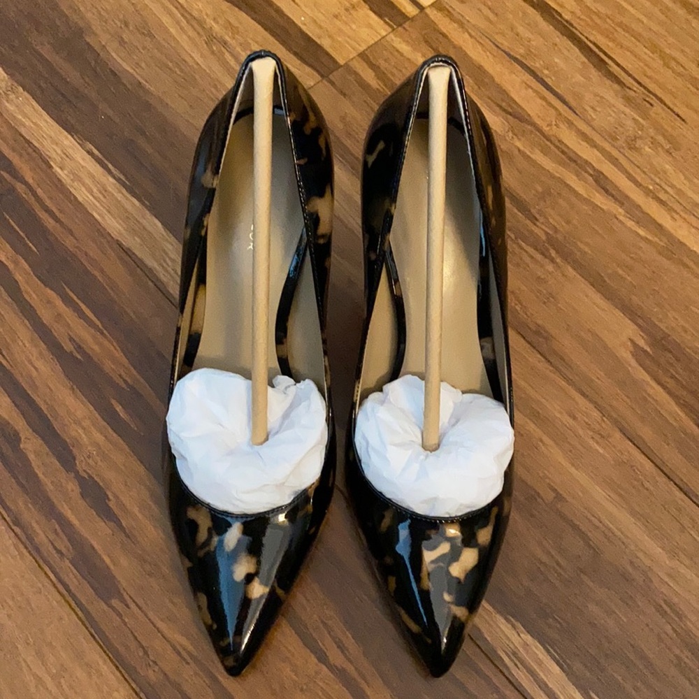 Ann Taylor Mila Tortoiseshell Patent Pump